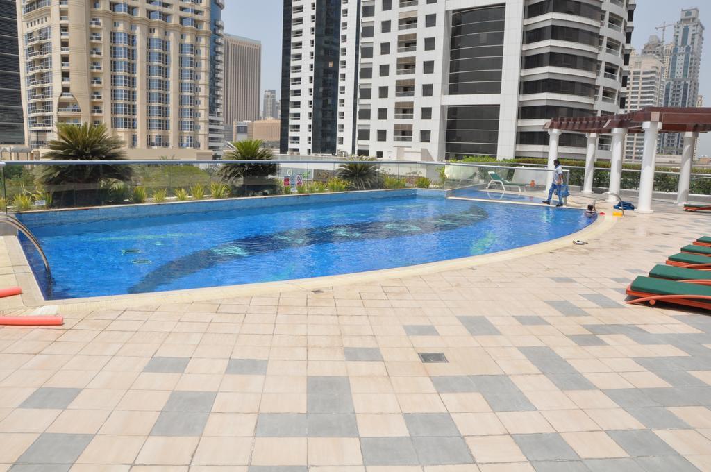 Apartment Espace Holiday Homes - Mag 214 Cluster R Dubai