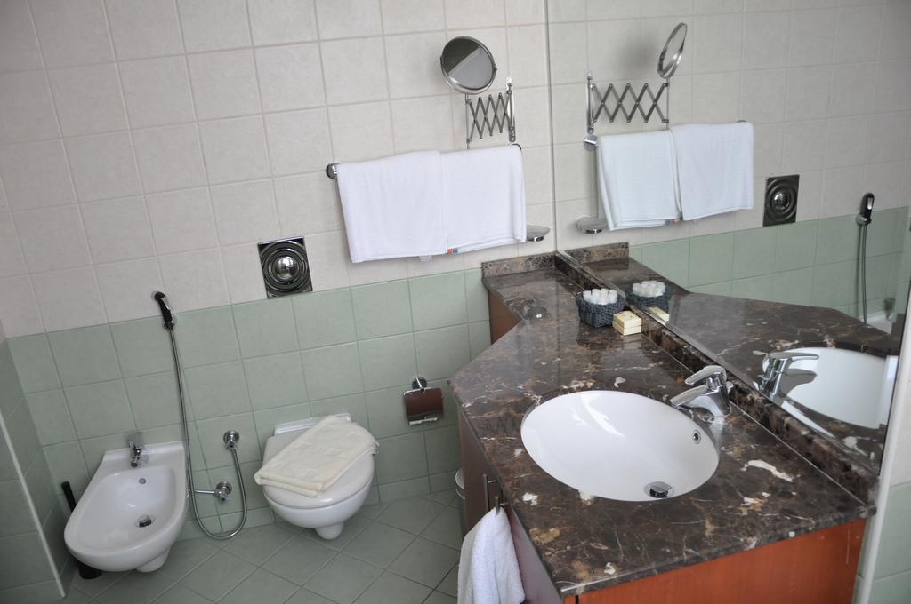 Espace Holiday Homes - Mag 214 Cluster R Apartment Dubai